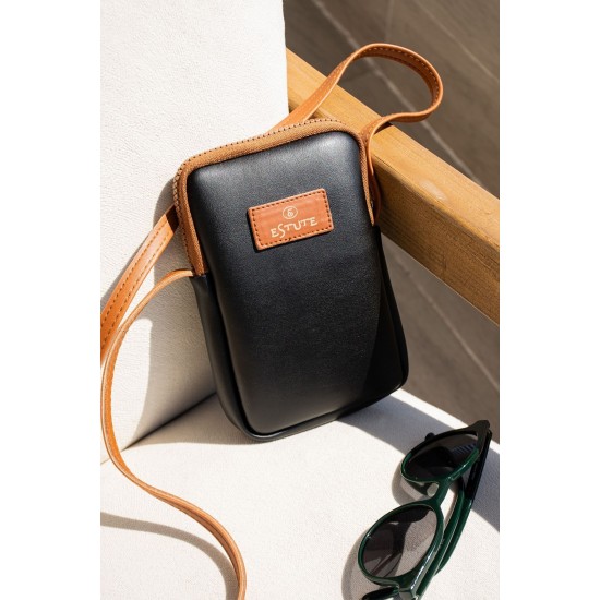 Leather Phone Holder with Adjustable Shoulder Strap, Shoulder Bag and Handbag, Stylish and Versatile, Black Color