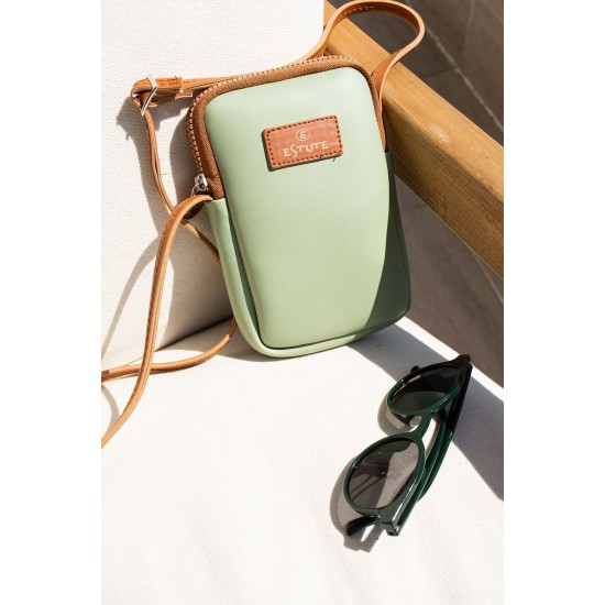 Leather Phone Holder with Adjustable Shoulder Strap, Shoulder Bag and Handbag, Stylish and Versatile, Green Color