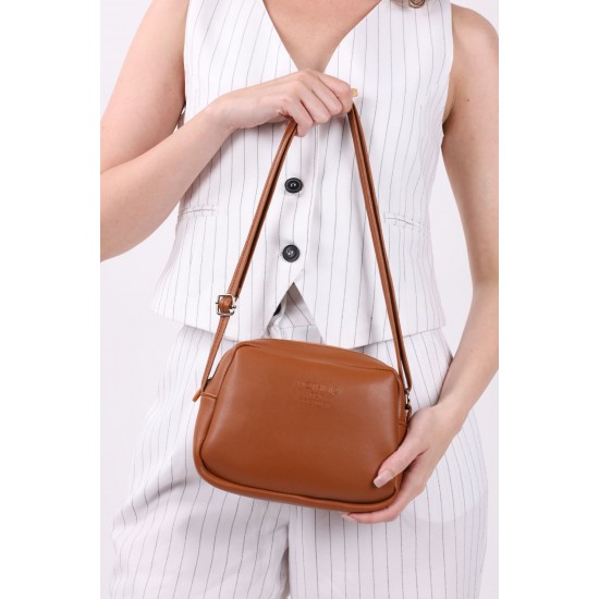 Women's Leather Handbag and Shoulder Bag, Versatile Mini Urban Crossbody Bag with Adjustable Strap and Secure Zipper Closure, Brown Color